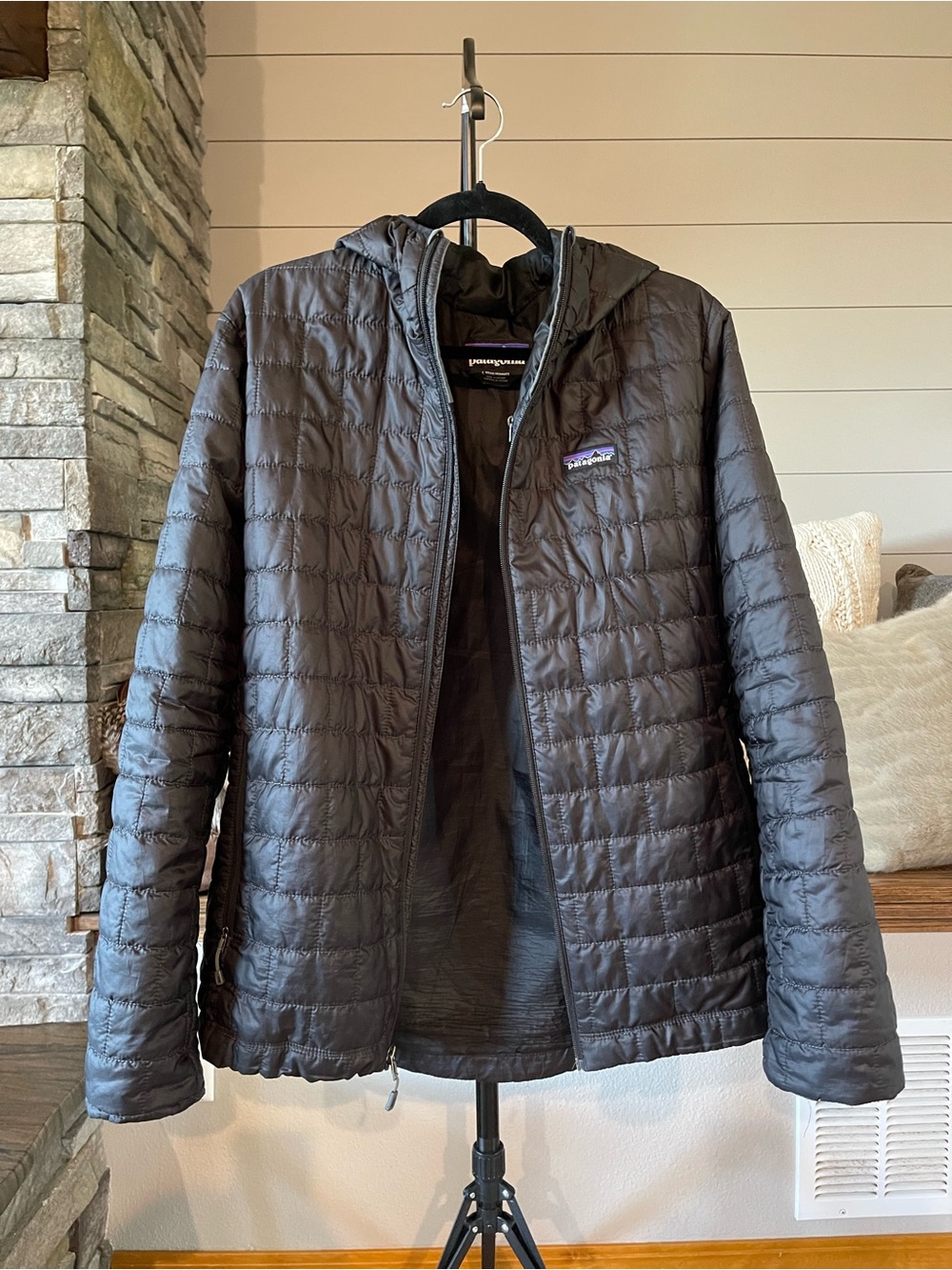 Patagonia Men’s Nano Puff Hoody Black PrimaLoft Jacket Large